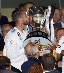 Xg table of la liga standings and top scorers for the 2020/2021 season, also tables from past seasons and other european football leagues. Real Madrid Lift The 2016 17 Laliga Trophy At Last As Com