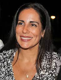 Mudar é importante, mesmo aos poucos, porque devagar também é um jeito de chegar em qualquer lugar. Gloria Pires Wikipedia