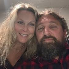 Michelle Cartwright (@meeshdawg)