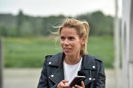 La jeune picarde, sixième et dernière enfant d'une famille très. Tiphaine Auziere Lance Balancetonmiso Pour Defendre Brigitte Macron