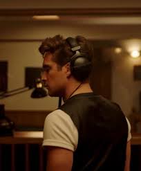 El actor diego boneta compartió a través de las redes sociales el primer adelanto de la segunda temporada de la serie luis miguel, la exitosa producción de netflix, aunque sin especificar aún la fecha. Luis Miguel Diego Boneta Confirmado Para Su Segunda Temporada