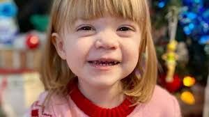 Elizabeth Clouse's Instagram, Twitter & Facebook