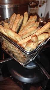 Allumettes Au Fromage Plaisir Culinaire Algerien En 2020 Allumettes Au Fromage Culinaire Fromage