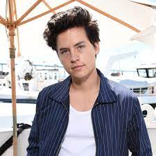 Cole stars alongside his identical twin brother, dylan sprouse. Cole Sprouse Nach Lili Reinhart Verliebt In Ein Model Gala De