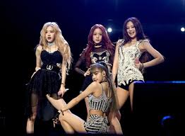 Blackpink 2021 the show dvd. Blackpink S Rose Is The First Korean Solo Musician To Score The No 1 Song In The World Officially