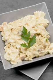 Cheater S Alfredo Sauce Need A Quick And Easy Alfredo Sauce Look No Further Thi Alfredo Sauce Recipe Homemade White Sauce Recipes Alfredo Sauce Recipe Easy