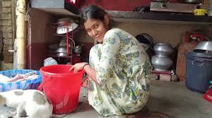 desi girl downblouse throught, nipple @10.59 , @11.06