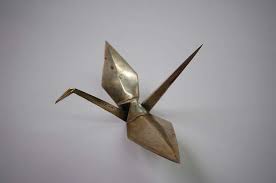 Walaupun kertas origami hanya berbentuk segi empat, namun kertas ini dapat dibuat apa saja loh. 7 Cara Membuat Origami Dengan Berbagai Kreasi Bunga Hewan Bintang Dll Riuh Imaji