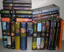 This forum is based on the warriors book series by erin hunter! Lot Of 25 Warriors Books By Erin Hunter Manga Field Guides Super Editions Ebay