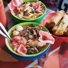 Before the establishment of the subdistrict duren sawit, the village is under the administration of the subdistrict jatinegara. Sensasi Makan Mie Sop Kampung Diatas Got Bamboe Cafe Makanmana
