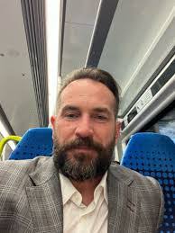 Darren Bogan's Instagram, Twitter & Facebook