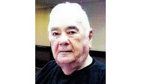 Elsa Finley's Instagram, Twitter & Facebook