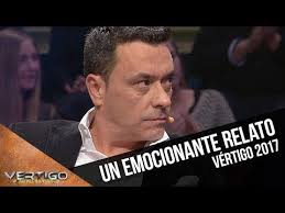 LOS COMENTARISTAS CON CAMISETA.