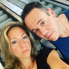 Darren Cohen (@_DarrenCohen)