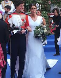 Alba casaments albacasaments posa a la vostra disposició dos espais extraordinaris i singulars per celebrar el vostre casament tal i com l'heu somiat.casaments rurals en plena natura. De La Reina Cap Avall Tots Els Vips De La Dreta A La Boda Del Futur Duc D Alba