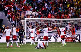 Ajoutez votre nom ou le nom de votre joueur préféré ainsi que le numéro de votre choix et prévisualisez le résultat en direct ! Coupe Du Monde 2018 Nigeria Et Egypte Premiers Qualifies