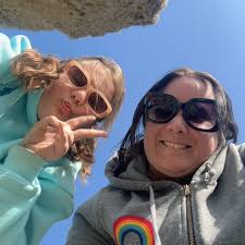 What time is best to get in line for the buses to Chef Mickeys at 7:55am?