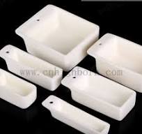 Rectangular Corundum Al2O3 Ceramic Boat with Hole Alumina ...