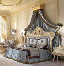 Questo letto matrimoniale letto agnese con testata in legno intagliato e ecopelle non prevede nessun materasso: Letto Matrimoniale In Legno Intagliato E Testiera Imbottita Idfdesign