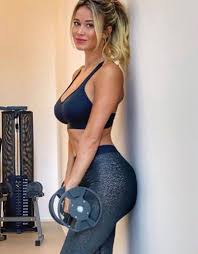 Diletta leotta ha conquistato di nuovo l'attenzione dei propri fan pubblicando una storia insieme alla sua amica rossella fiamingo mentre le due ragazze si allenano. Diletta Leotta E Rossella Fiamingo Si Allenano Insieme E Il Web Va In Tilt Gazzetta Del Sud