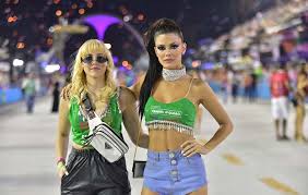 A atriz vitória strada, 23 anos, que protagonizou espelho da vida, da globo, está namorando há oito meses a também atriz marcella rica, 28, que esteve na edição 2018 do popstar. Carnaval 2020 Vitoria Strada E Marcella Rica Curtem Folia O Fuxico