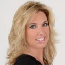 Mindy Mullen's Instagram, Twitter & Facebook