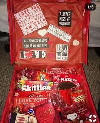 Pin By Anna On Diy Presents Cute Valentines Day Gifts Valentine S Day Gift Baskets Diy Valentines Gifts There are so many perfect gifts to send for valentine's day.