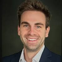 Linda Vlasak's Instagram, Twitter & Facebook