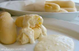 Olive Garden Copycat Breadsticks And Alfredo Dipping Sauce Food Recipies Bread Dipping Sauce Olive Garden Copycat