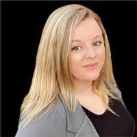 Allie Threet's Instagram, Twitter & Facebook