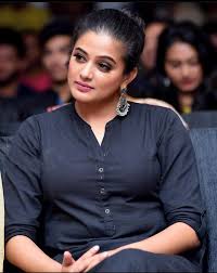 The strange career of Priyamani || Filmography in comments : rkollywood