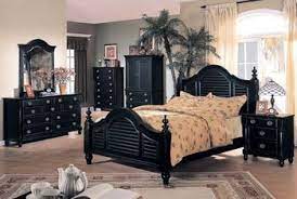 The dominant colours are white and light pink, although many light colours can be added. Petite Robe Noir Love The Furniture Vintage Bedroom Furniture Black Bedroom Furniture Bedroom Vintage