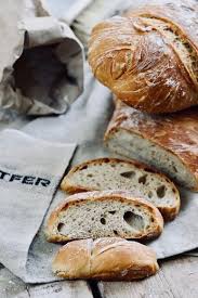 Selbstgebackenes Brot Ein Wurzelbrot Zartbitter Zuckersuss Rezept Wurzelbrot Brot Backen Einfach Brot Backen