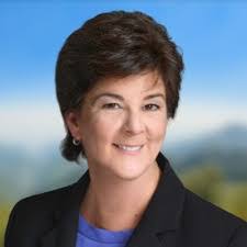 Kira Kline's Instagram, Twitter & Facebook