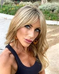 Sandra Beas's Instagram, Twitter & Facebook