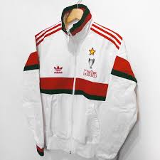 Diese statistik zeigt, welche rückkennummern des vereins ac milan in der geschichte schon vergeben waren und an welche spieler. Ac Milan Vintage Adidas Originals Vintage Football Jacket Track Top 1992 93 Size L Vintage Adidas Football Jackets Adidas