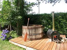 Ces produits ménagers au naturel sont souvent moins coûteux, avec moins d'emballages, plus respectueux de l'environnement et tout aussi efficaces. Comment Fabriquer Un Jacuzzi Soi Meme Bain Nordique Fabriquer Piscine Jacuzzi