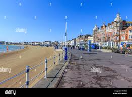 Weymouth promenade hi-res stock photography and images - Alamy