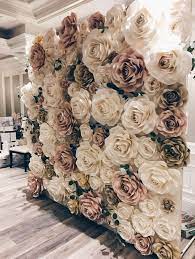 Wedding Backdrop Paper Flowers 34 Ideas Wedding Decorations Wedding Flowers Wedding Backdrop