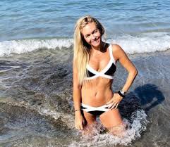 Maybe you would like to learn more about one of these? Galerie Stastlivec Suchon Tohle Sexy Telo Ma Moderator Doma Foto 1 Ahaonline Cz