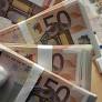 France Faces Risk of Recession as PMI Hits Five-Year Low Amid Inflation Pressures