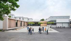 Avec un regard sur le campus et un regard sur la nature, avec ses modes doux, le projet urbanistique veut tre, lui aussi, innovant, et une rfrence pour lavenir. The Future Of School Lighting With Limbic Lighting Zumtobel