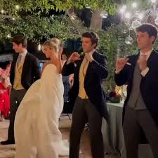 Anikaandrafael x Bunny Girls offerings