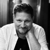 2800+ profiler som matchar ”Hjelm”