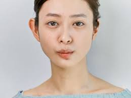 小顔を作るシェーディング ハイライトの入れ方おさらい 美的 com シェーディング ハイライト 顔のメイク ベースメイク