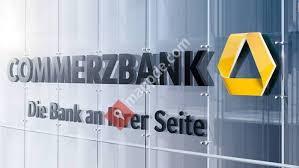 Skratka bic znamená 'business identifier code' (identifikačný kód firmy, kedysi 'bank identifier code'. Commerzbank