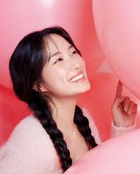 KIM HYE YOON TRỞ THÀNH NGƯỜI MẪU THƯƠNG HIỆU CHO HÃNG MỸ PHẨM RAWQUEST Đại  diện của RAWQUEST cho biết: "Chúng tôi lựa chọn Kim Hye Yoon trở thành  người mẫu vì