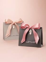 2012 jillstuart christmas wrapping campaign 2012年11月23日 金 よりスタート 期間中ジルスチュアートのアイテム3 150円 税込 以上ご購入の方に 期間限定の オリジナルハンディバッグ でラッピング致します ラッピング ハンドメイド ギフトアイデア