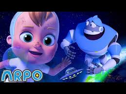 El bebé Daniel flota en el espacio