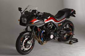 racing cafe kawasaki gpz 1100 r rcm 248 by sanctuary tokyo west カワサキのバイク gpz900r カスタム 川崎重工
